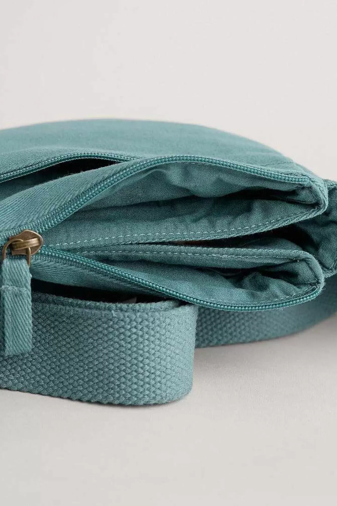 Seasalt Cornwall Bags<Carwinion Zip Up Cross Body Bag Wade