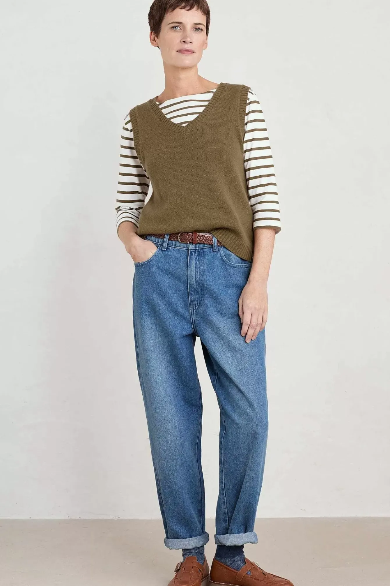 Seasalt Cornwall Knitwear<East View V-Neck Knitted Vest Laurel