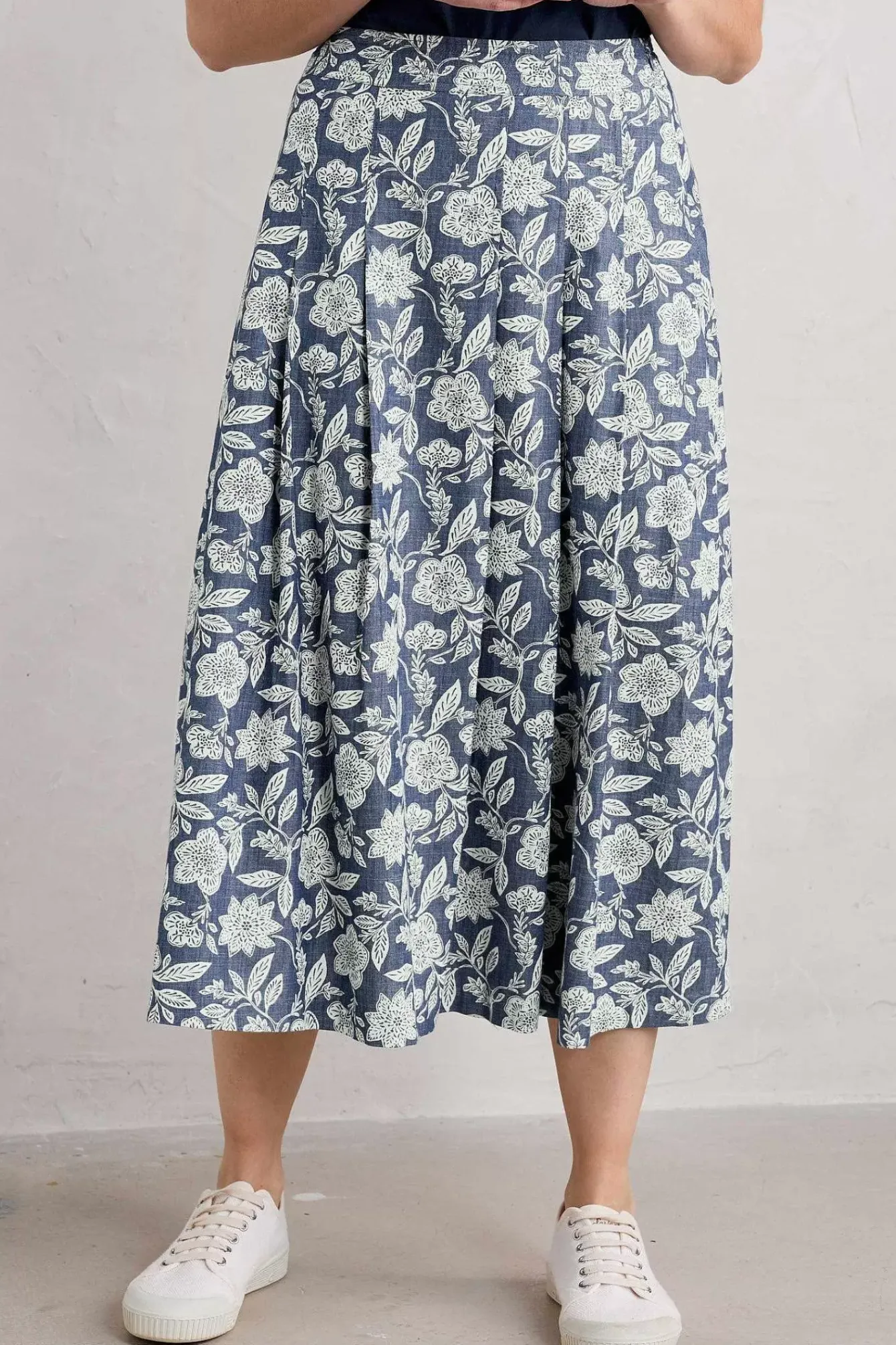 Seasalt Cornwall Skirts<Jamboree Chambray Midi Skirt Stone Flower Indigo