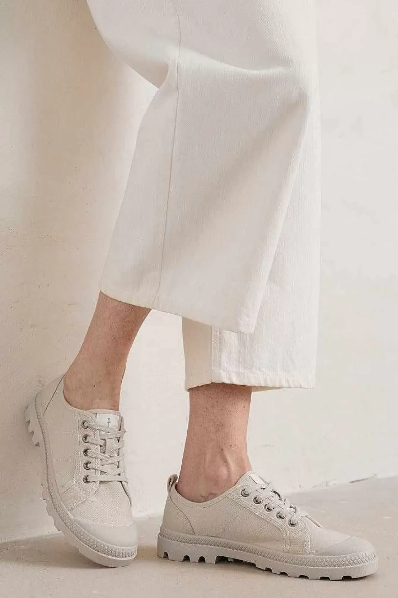 Seasalt Cornwall Shoes<Meadowlark Trainers Aran