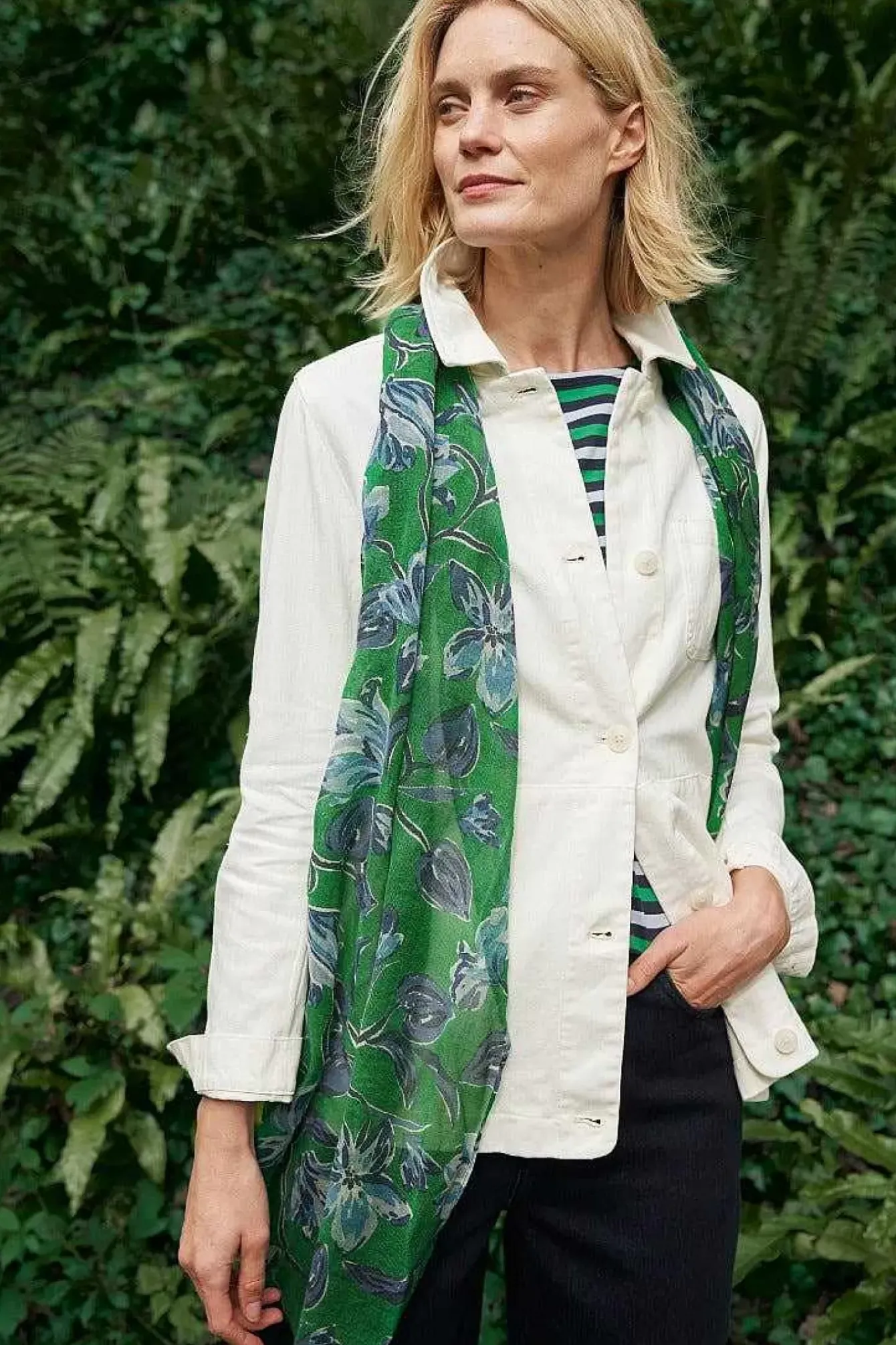 Seasalt Cornwall Scarves & Shawls<Pretty Printed Scarf Cyclamen Island